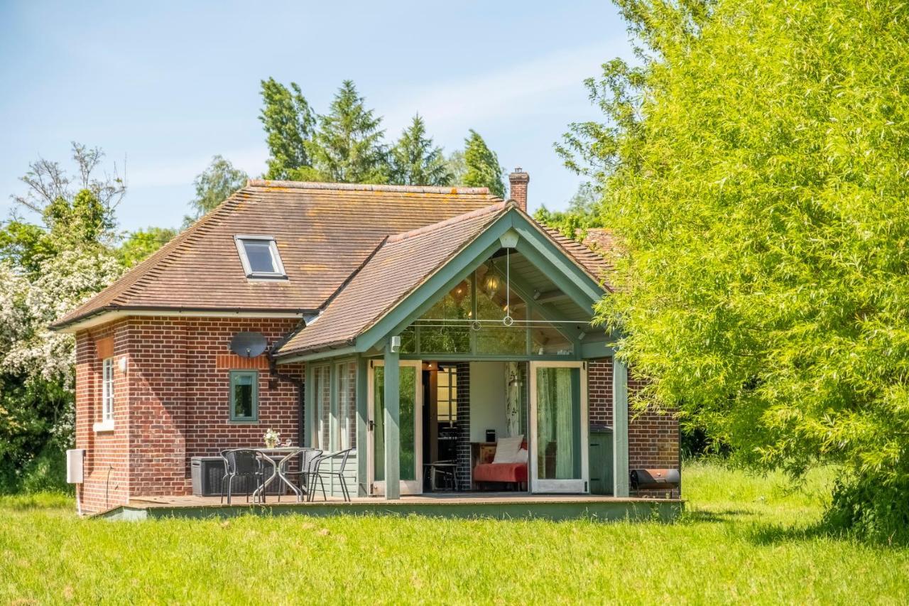 コルチェスター Ultimate Constable Country Rural Retreat - The Pump Houseヴィラ エクステリア 写真