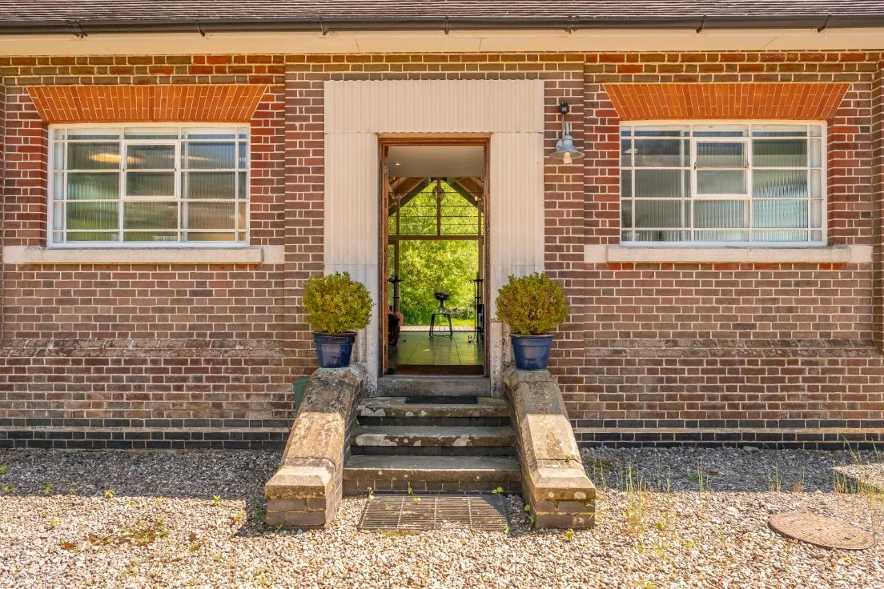 コルチェスター Ultimate Constable Country Rural Retreat - The Pump Houseヴィラ エクステリア 写真